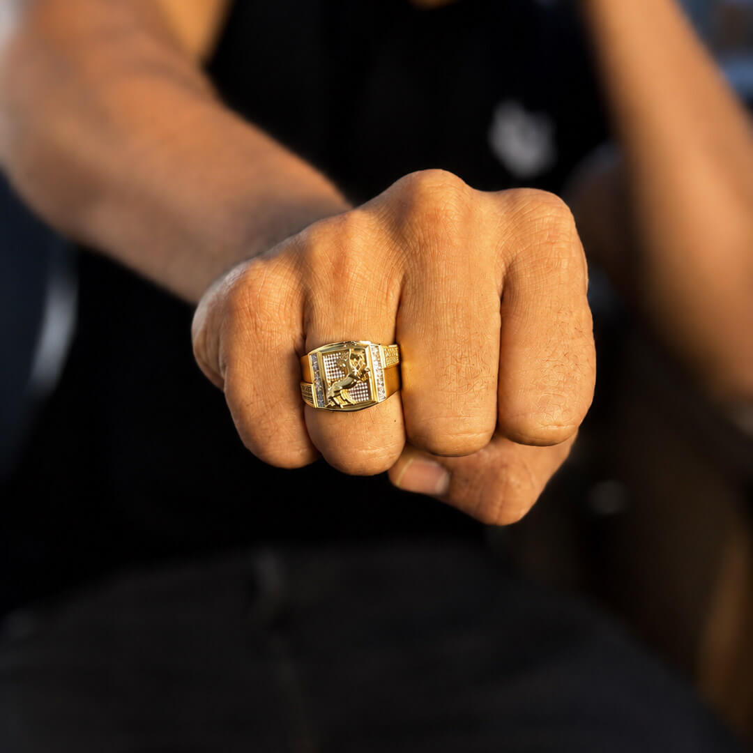 15-ANILLO-HOMBRE-_diseño-de_caballo_ARIZA-JOYERIA_ORO_2
